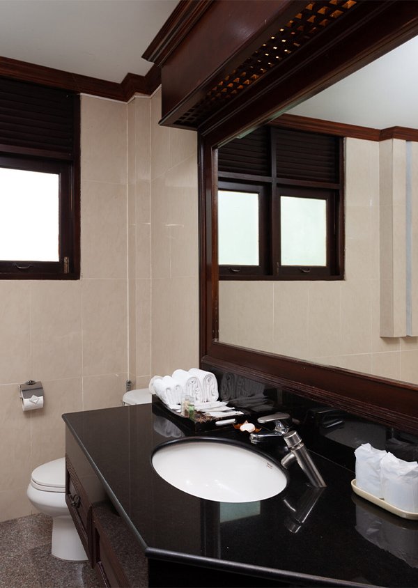 Deluxe-Pool-Access-2